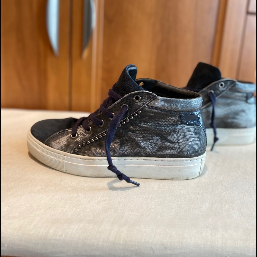 Steve Madden Kickitt Hi Top Sneakers